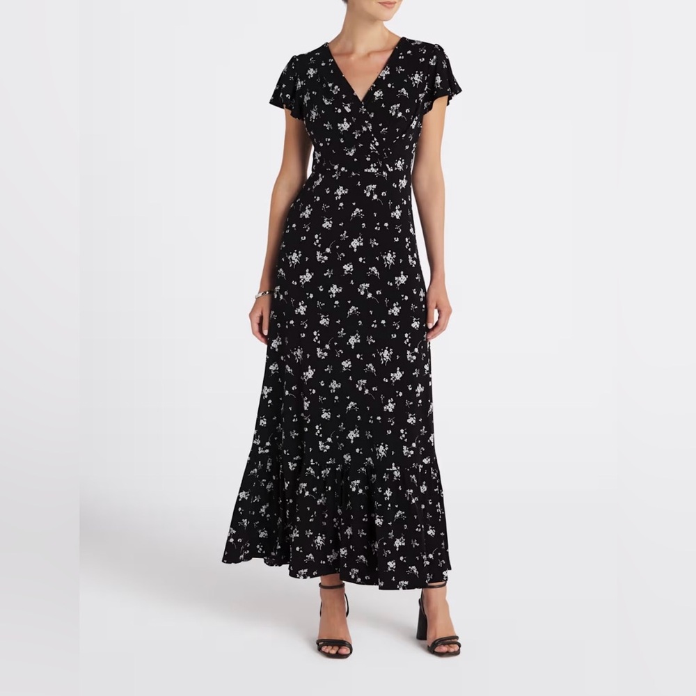 Gilli Giselle Short Sleeve V-Neck Dress